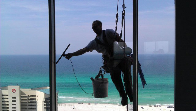 Empire Window Cleaning: The Leader in High Rise Window Washing